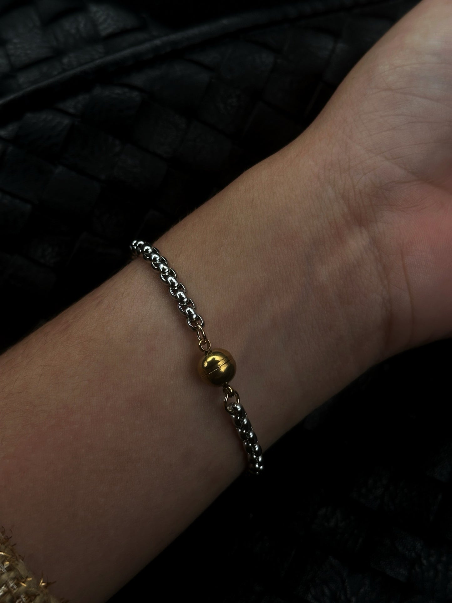 BLACK STAR BRACELET