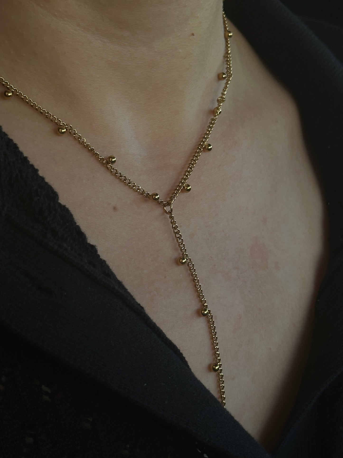 CRIS NECKLACE
