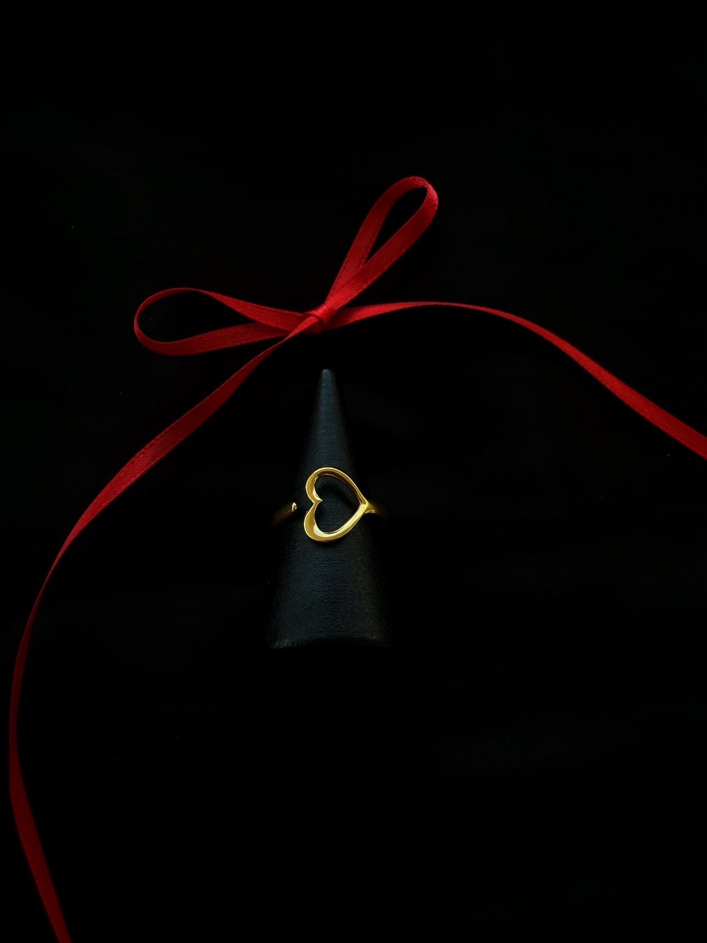 AMORE RING