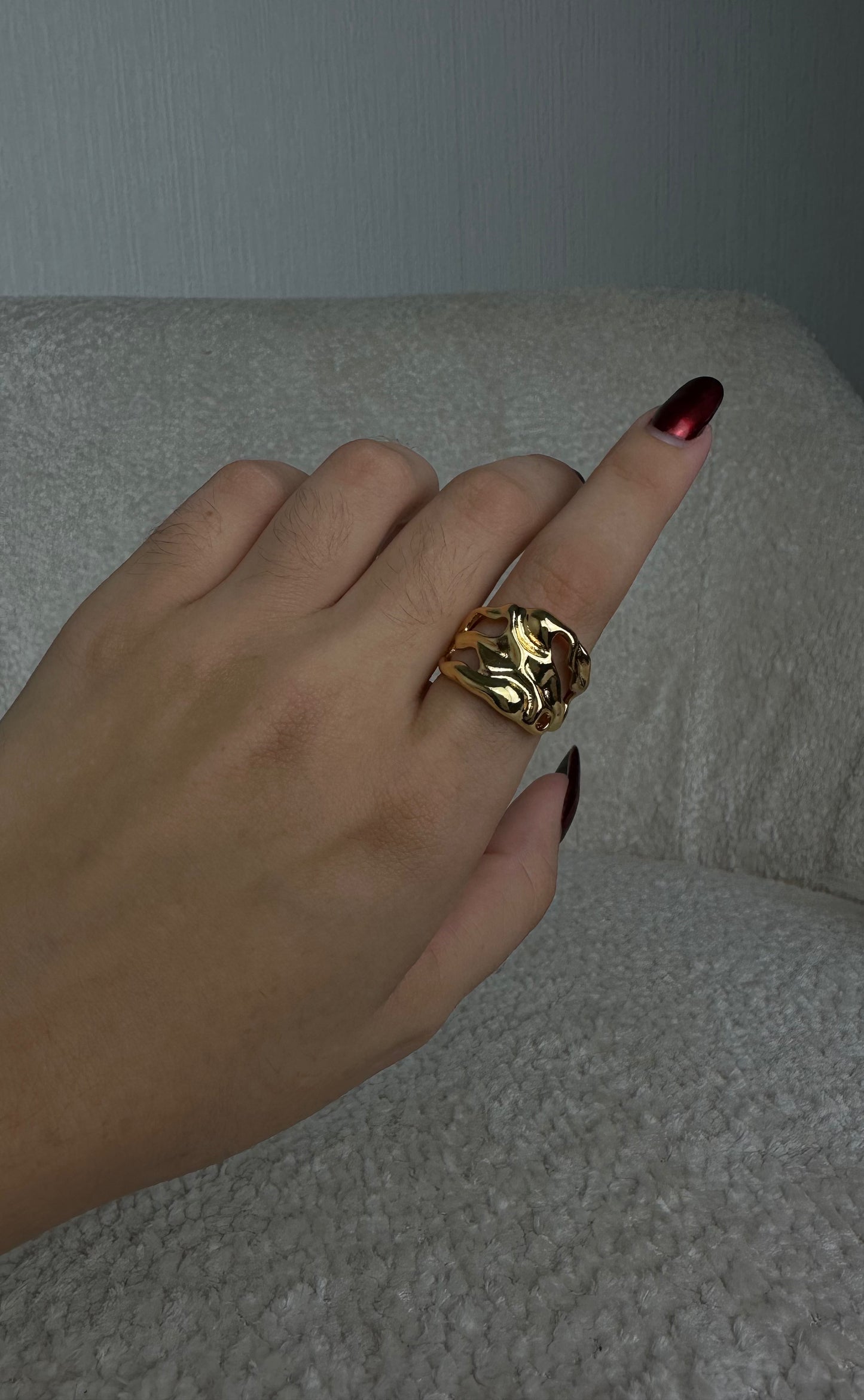 ANGELA RING