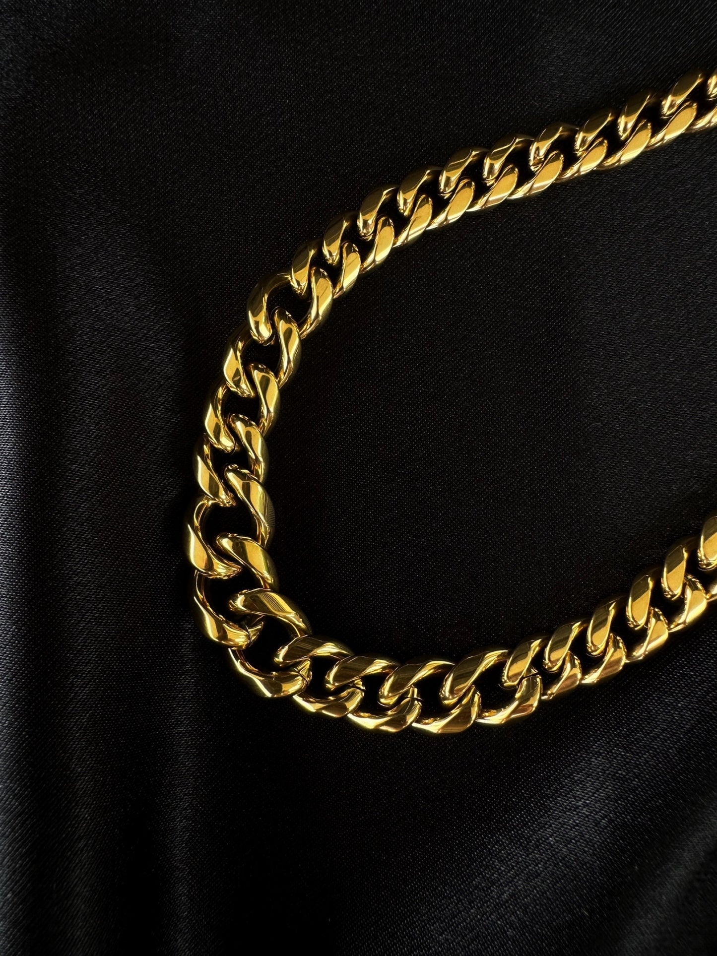 MARGOT NECKLACE