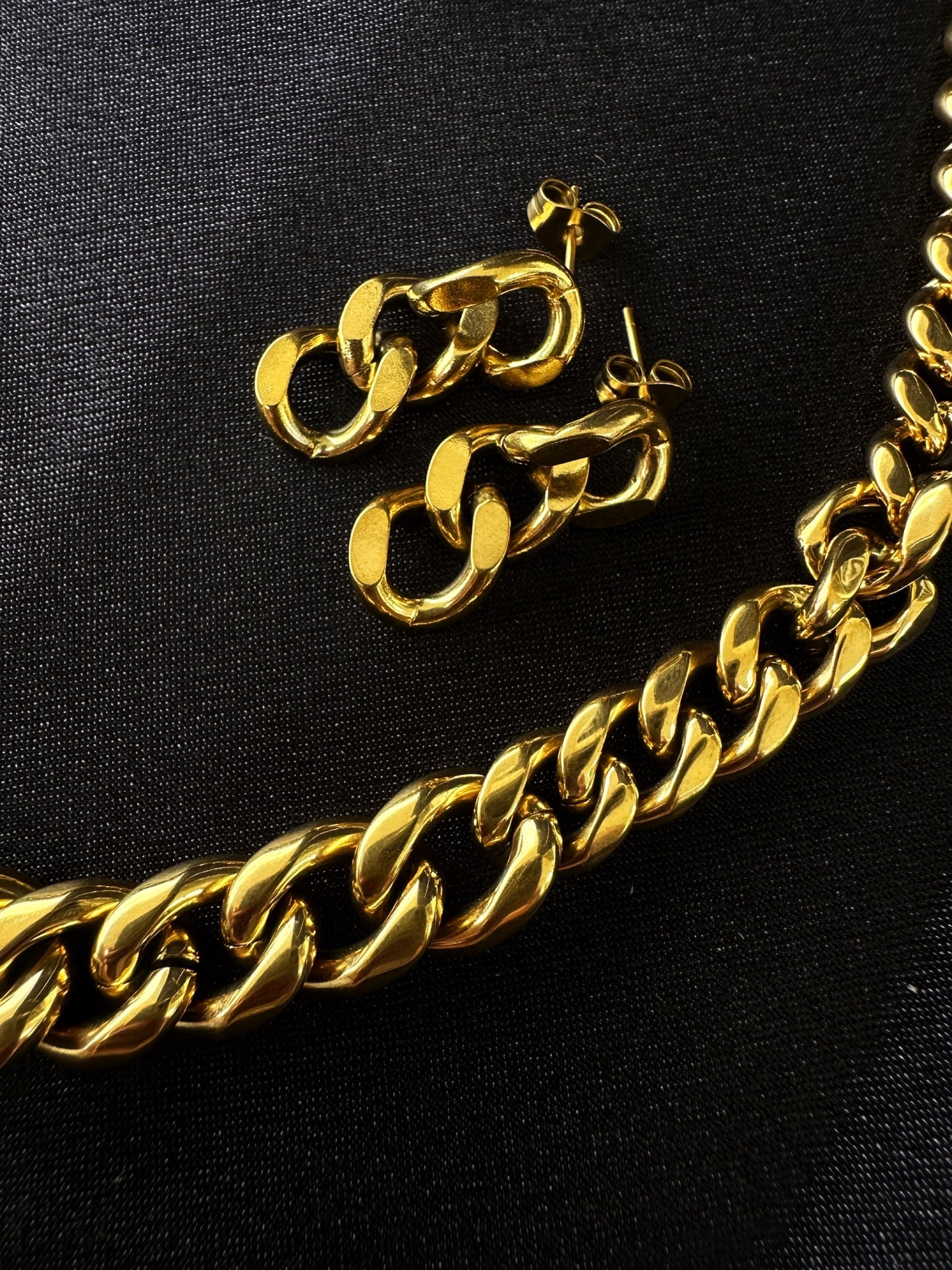 MARGOT EARRINGS