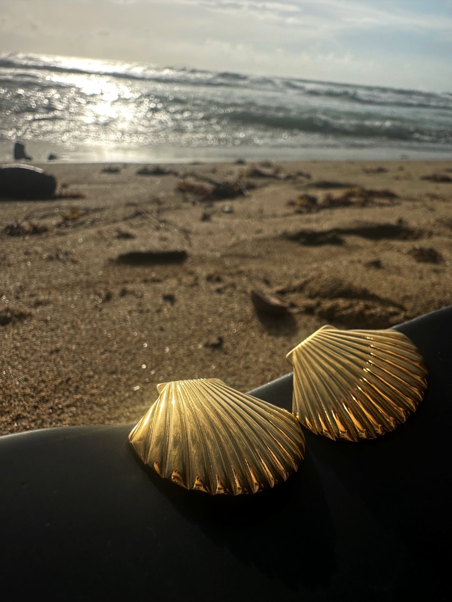 CONCHA EARRINGS