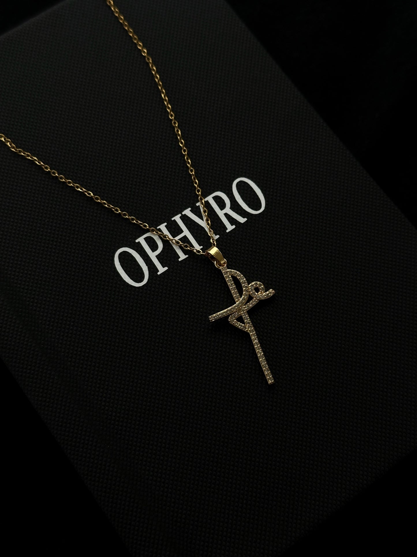 FE NECKLACE