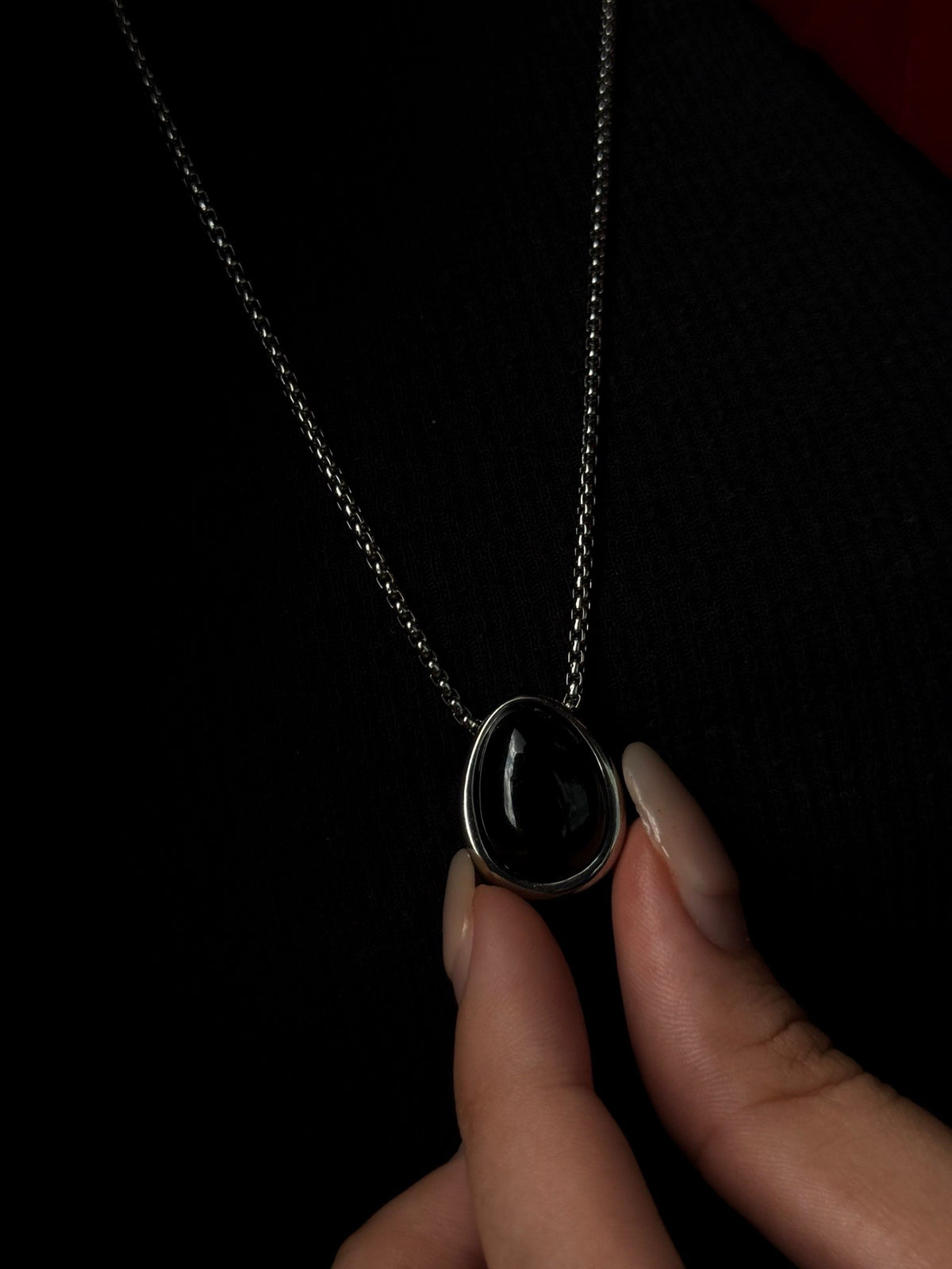 EMILIA NECKLACE