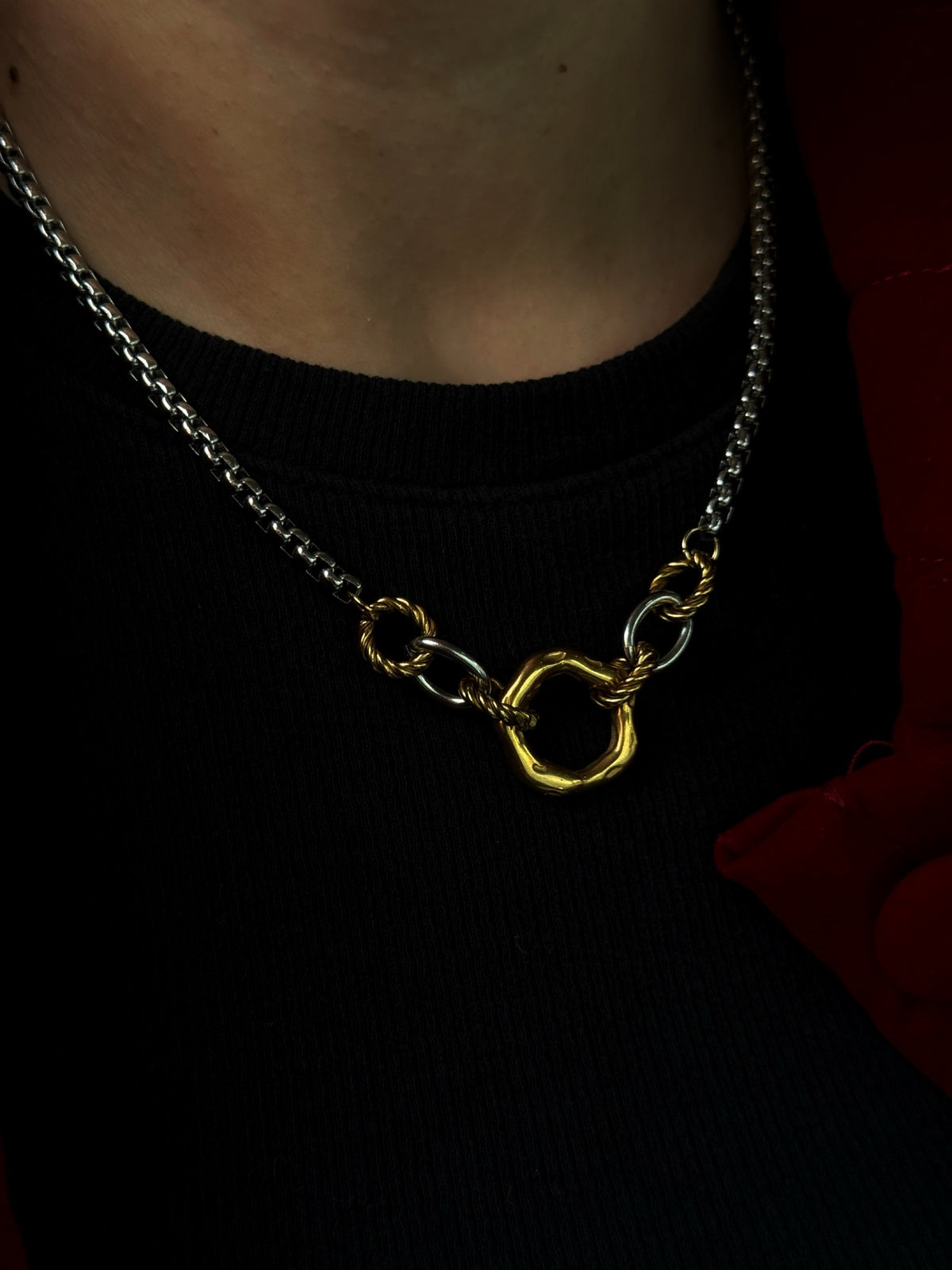 AMIRA NECKLACE