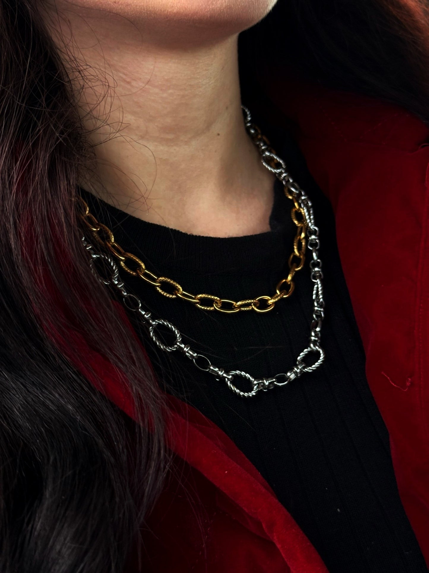 DOUBLE LAYER NECKLACE