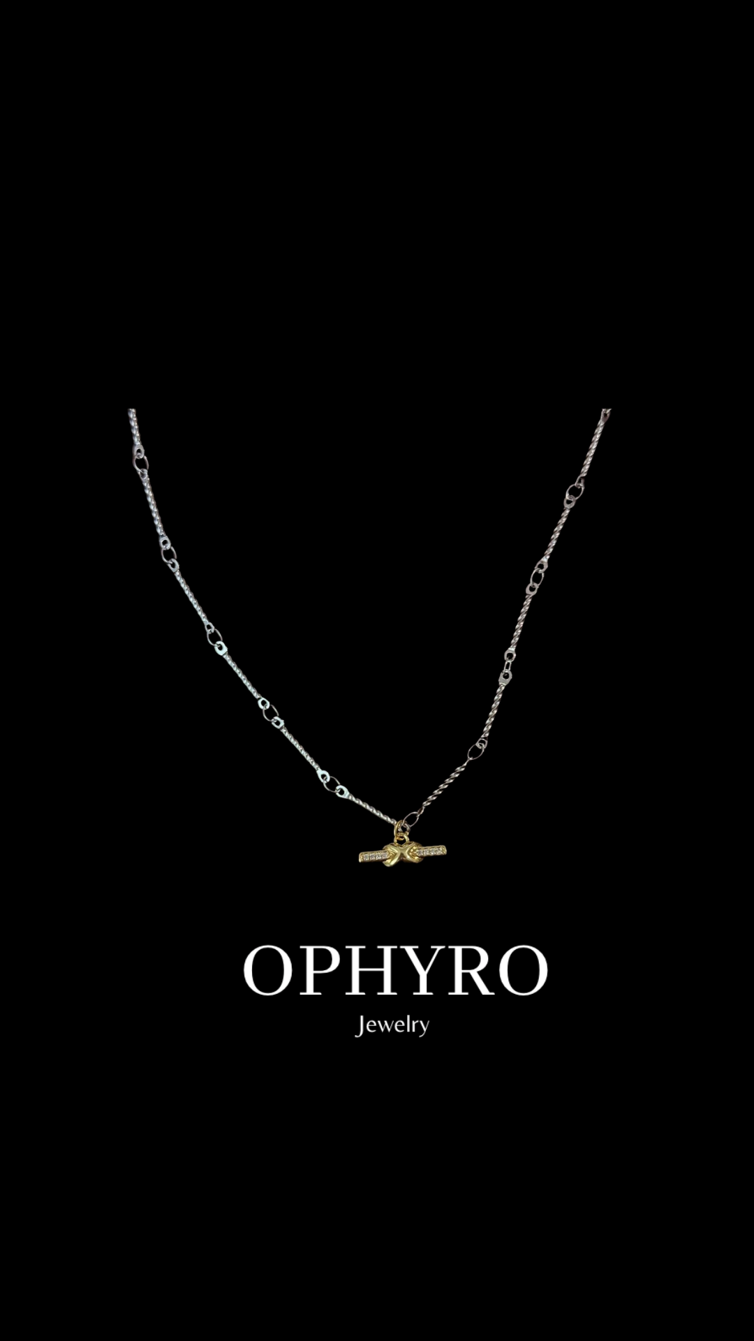 CROSSOVER NECKLACE