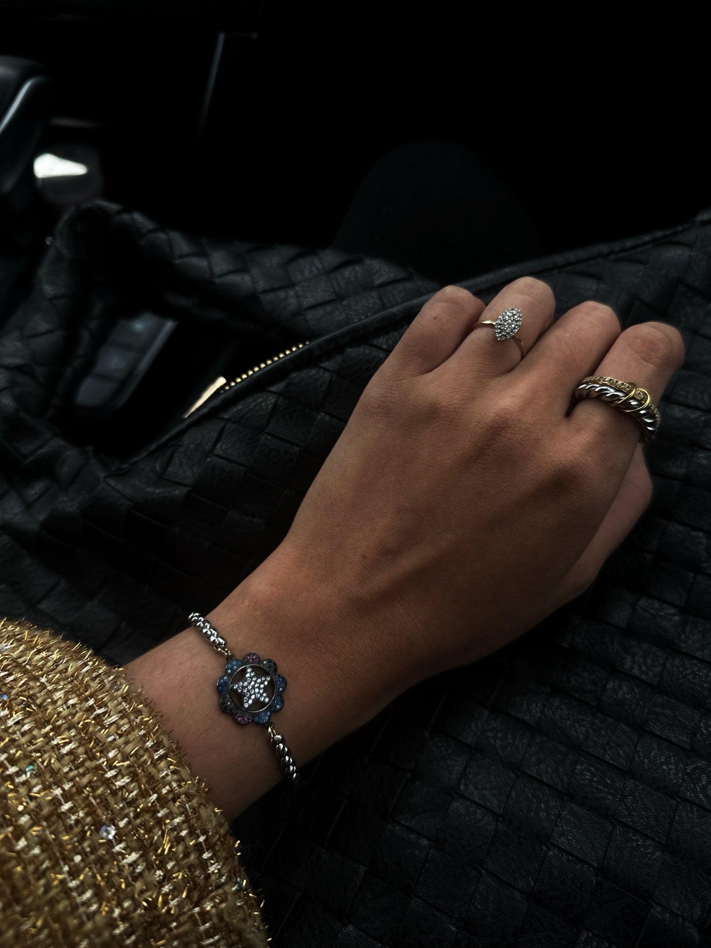 BLACK STAR BRACELET